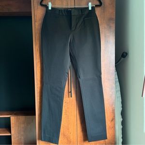 NWT Banana Republic Curvy Skinny Sloan Pant / Black / Size 2 TALL
